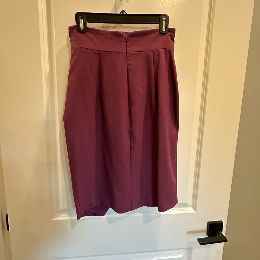 Black Halo Ruched Pencil Slit Skirt Eggplant - Picture 5 of 7
